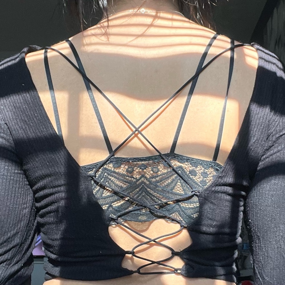Long Sleeve Crop Top w/ Cris-Cross backing